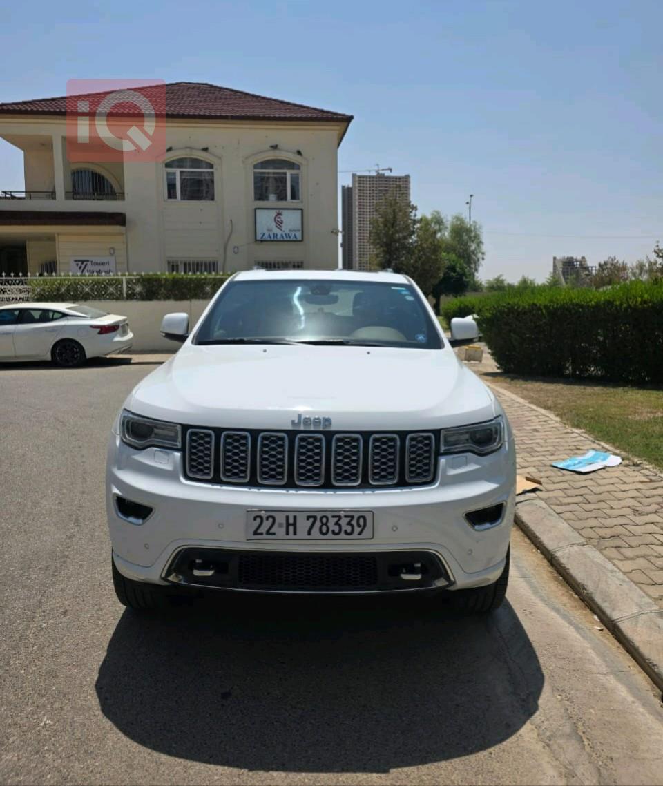 جیپ گراند شیرۆکی